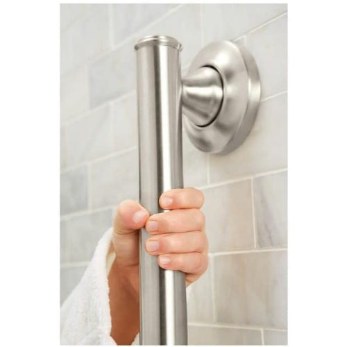 Moen Elegance Grab Bar with Grip Pads, 16 Inches Length, Chrome